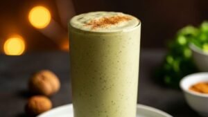 5 Nighttime Smoothies That Burn Fat While You Sleep