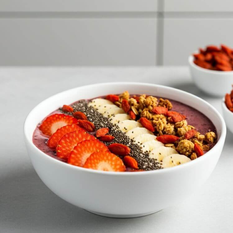 Berry Detox Acai Smoothie Bowl 