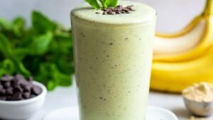 8 Banana Protein Smoothies That Taste Like Dessert