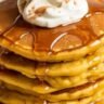 Healthy Pumpkin Spice Pancakes